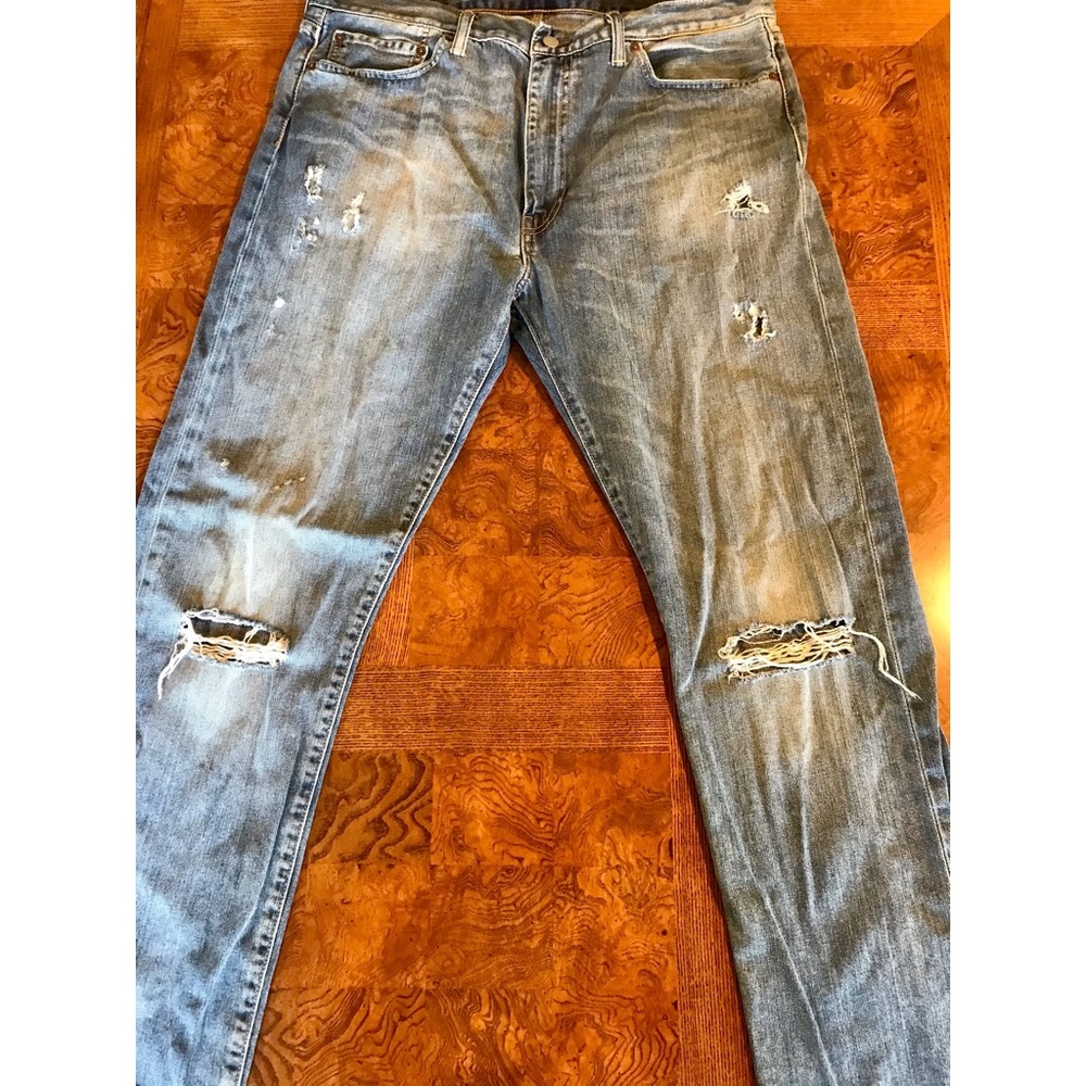 Levi’s 513 38x34 Distressed Jeans